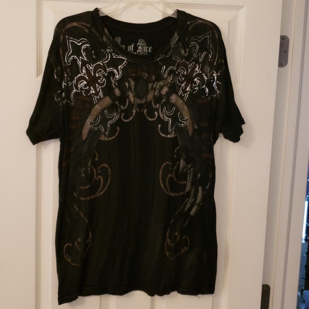 Ring of fire graphic men's T in size XL